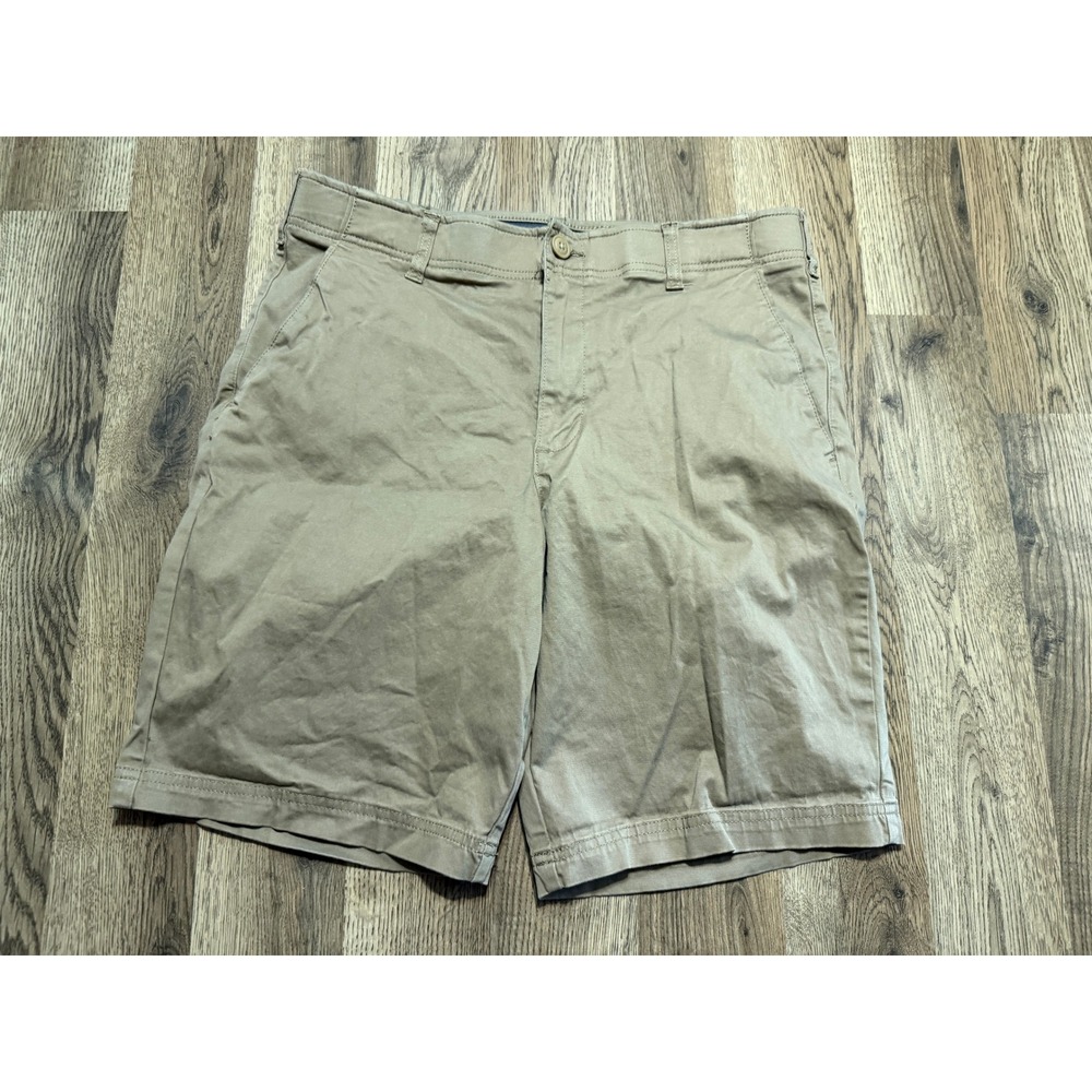 Lee Shorts Mens Size 34 Khaki Chino Shorts Extreme Motion Flat Front Stretch